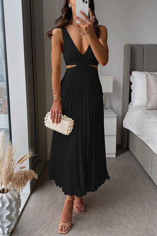 Seraphina - Pleated Maxi Dress