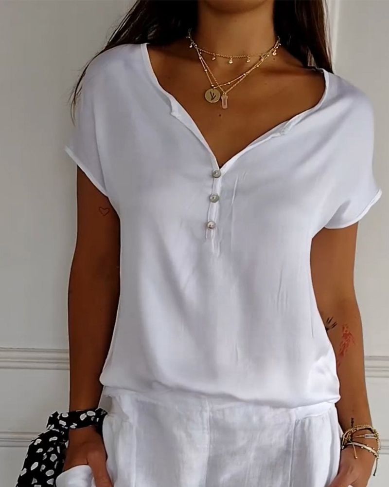 Ava – Comfortable Spring T-Shirt