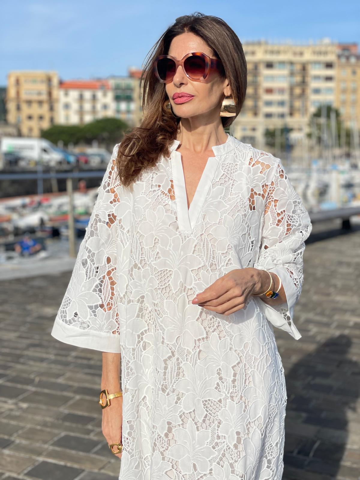 Julia - Elegant Lace Dress