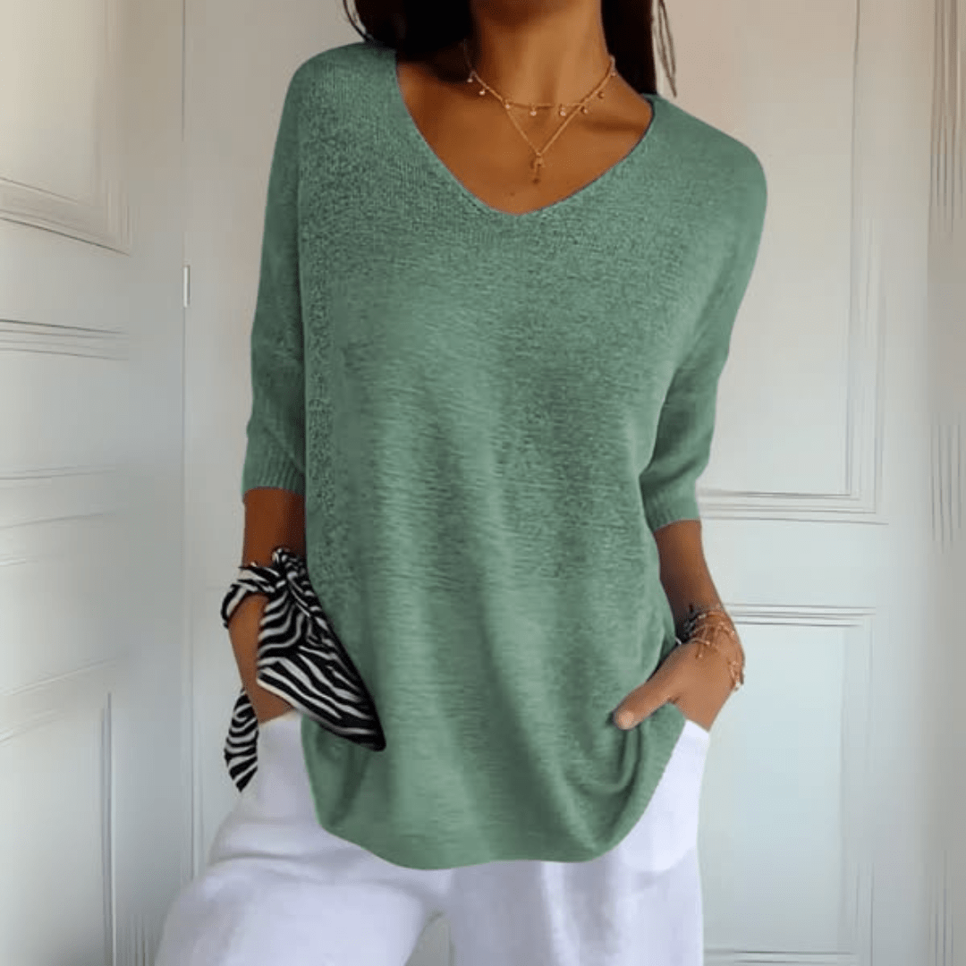 Isla - Knitted V-Neck Top