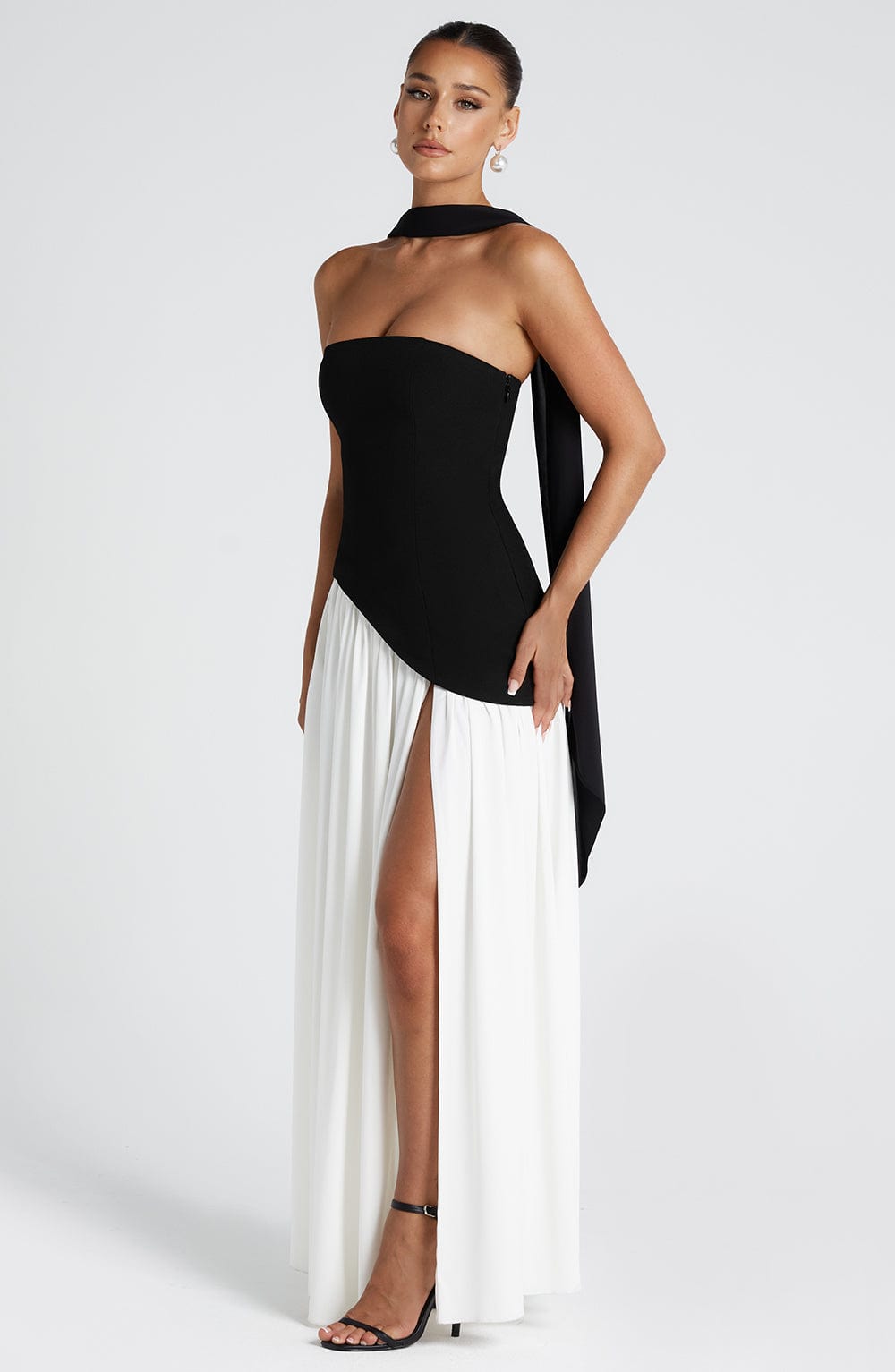 Anastasia - Maxi Dress