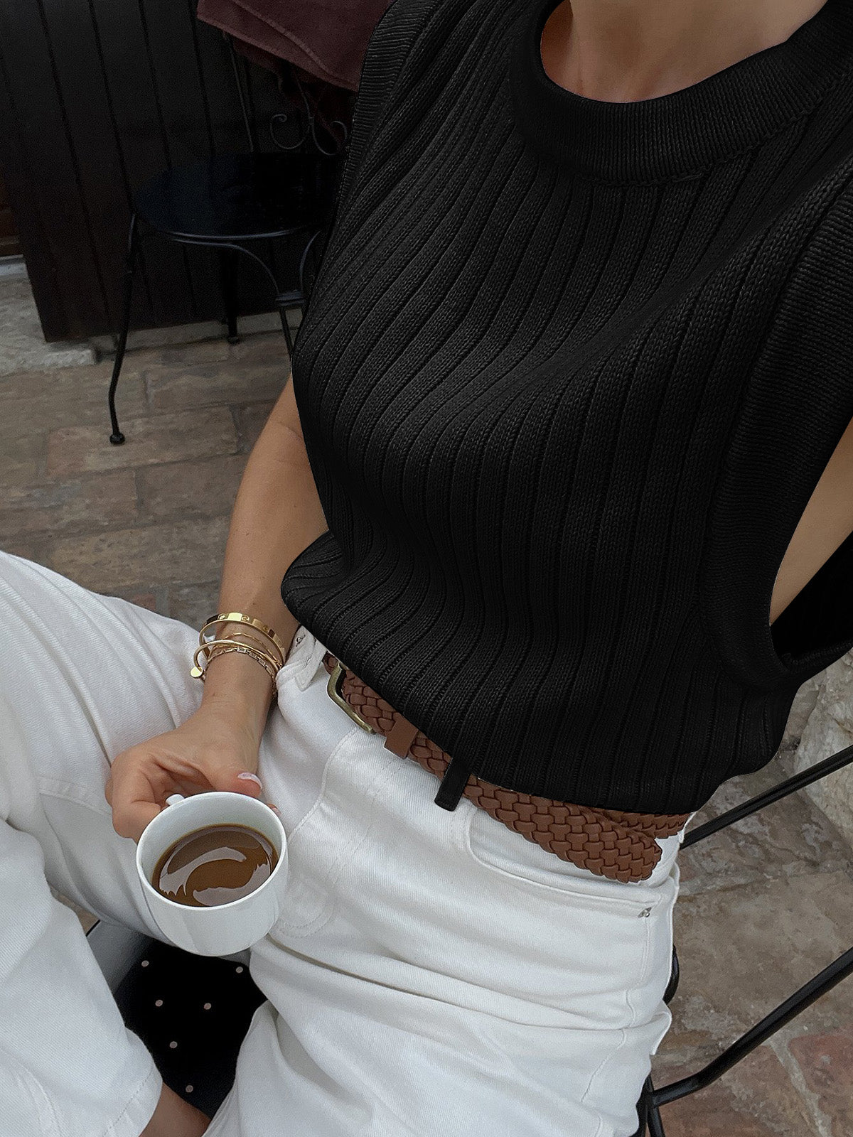 Harper - Sleeveless Round Neck Sweater