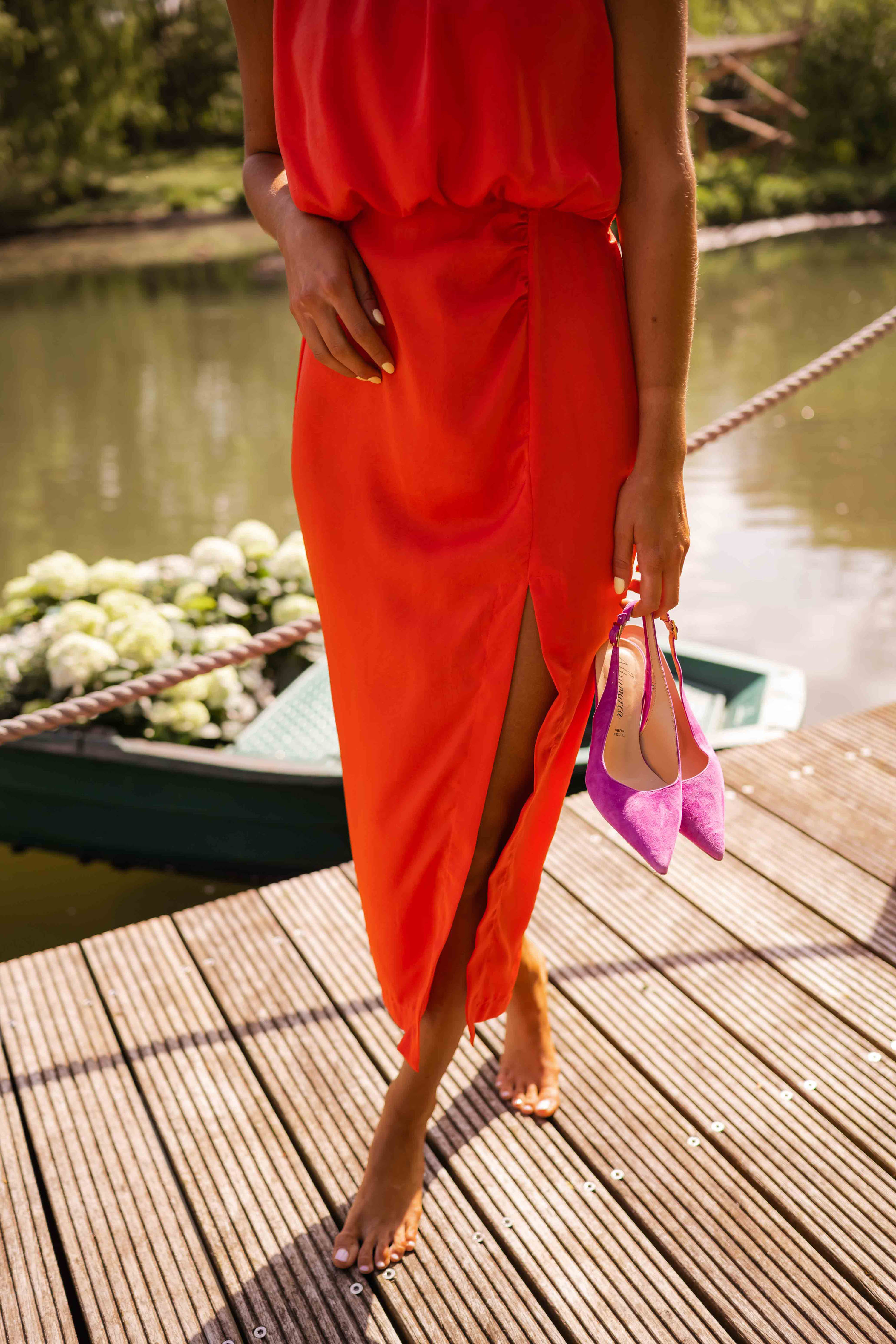 Betty - Sleeveless flowy midi dress
