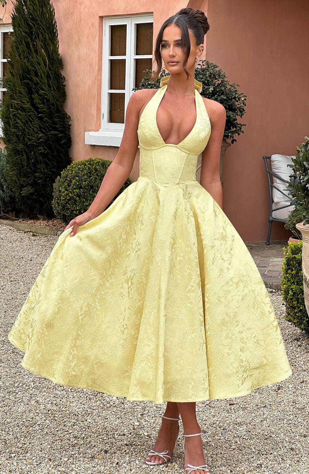Lara - Midi dress with halter neckline